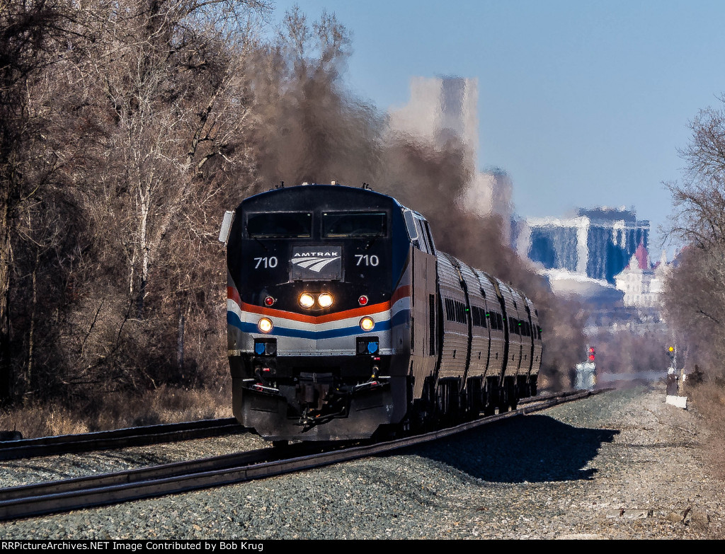 AMTK 710 leads the southbound Ethan Allen